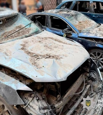 Росіяни повторно вдарили по Одещині і пошкодили автобус з дітьми
