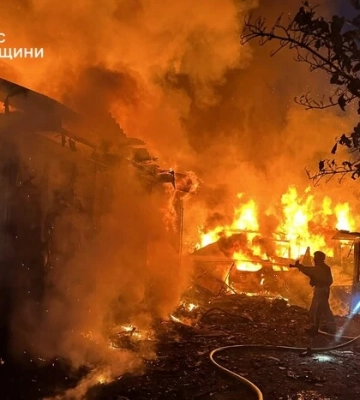 Росія вдарила по Сумах п'ятьма КАБами: є поранені