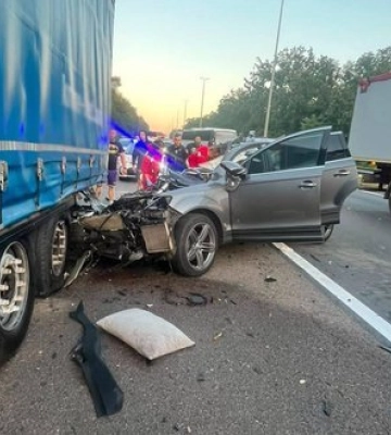 Смертельна ДТП на Житомирському шосе у Києві: загинули жінка та дворічна дитина