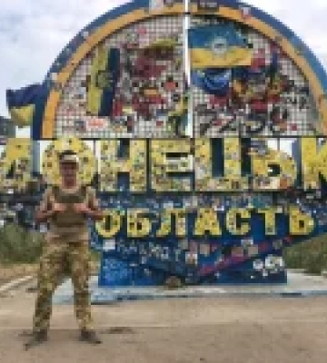 Історія бойового медика Віталія Толочка, який після поранення залишився на службі
