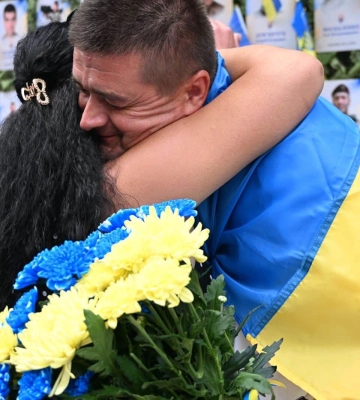 Після понад чотирьох років російського полону на Черкащину повернувся підполковник (ФОТО)
