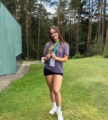 Тренерка з Кропивницького стала призеркою чемпіонату Європи з пауерліфтингу