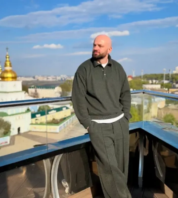 Слава Дьомін розповів правду про виїзд з України на тлі чуток у мережі