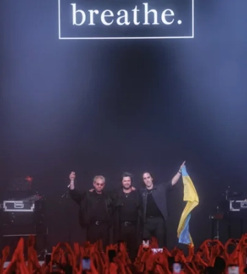 Австралійський дует Breathe обрав фото з концерту у Києві обкладинкою нового альбому
