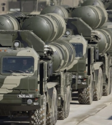 ГУР уразило у Криму дві російські пускові установки ЗРК С-400 «Тріумф» та антену керування дронами