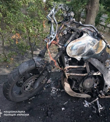 Спалив мотоцикл при спробі обікрасти його багажник - у Києві затримано злодія. ФОТО