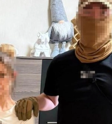 Викрили наркозалежних у Дніпрі та Житомирі, які за гроші верифікували Starlink для РФ, - СБУ. ФОТОрепортаж