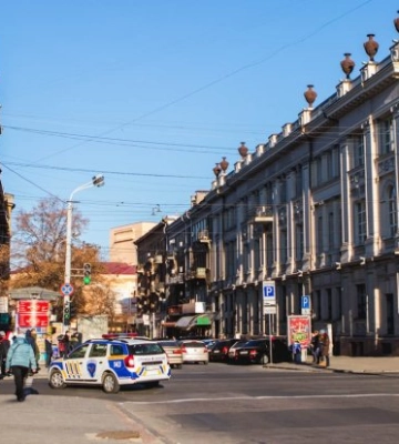Два взрыва в Днепре: РФ атаковала город реактивными "Геранями-4"