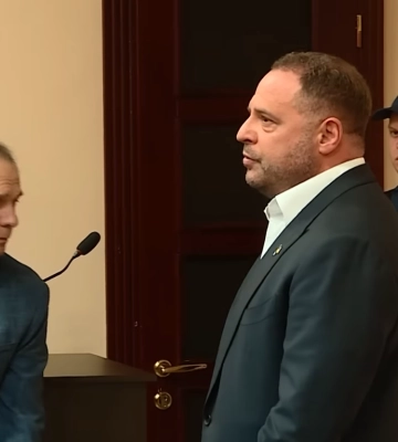 Сможет ездить по Украине: суд изменил меру пресечения Ермаку "по просьбе" командиров