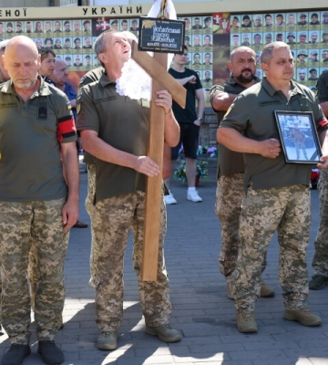 У Луцьку попрощались із Героєм Едуардом Павловським 