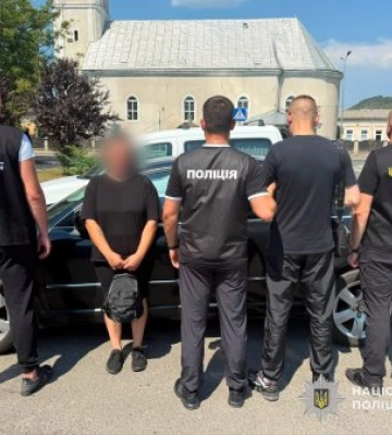 За 6 тисяч євро обіцяла переправити "клієнта" до ЄС: на Закарпатті затримано жінку, яка організувала незаконний "трансфер"