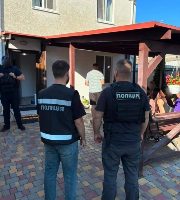 Працювали за їжу: в Одесі викрили псевдореабілітаційний центр — прокуратура