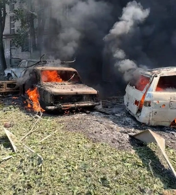 В Запорожье выросло количество пострадавших в результате российской атаки (, )