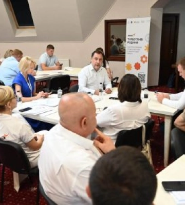 На Закарпатті розпочали масштабні навчання для громад у межах реформи догляду та підтримки дітей