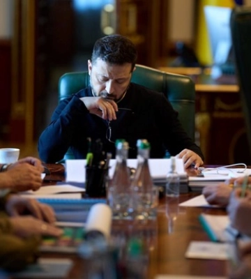 Зеленський анонсував кадрові зміни в армії