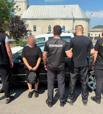 На Закарпатті затримали жінку, яка за гроші переправляла ухилянтів через Тису