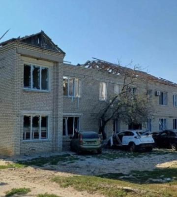 Загарбники вдарили по адмінбудівлі на Харківщині, четверо постраждалих