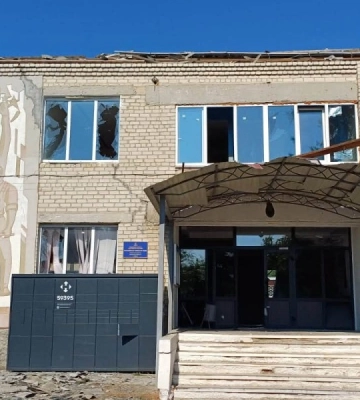 Россияне нанесли удар по административному зданию в Харьковской области, есть пострадавшие