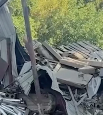 Фото, видео: ГСЧС показала последствия ночного удара российскими баллистическими ракетами по Киеву