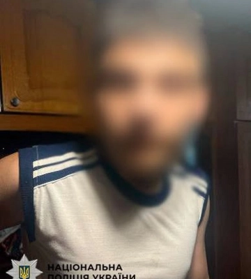 20-річного киянина затримали за пограбування чоловіка у Солом’янському районі столиці