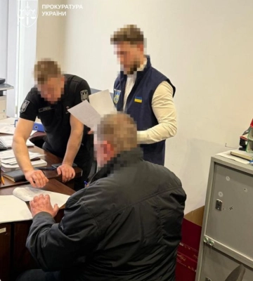 Ексголову суду обвинувачують у сприянні заволодінню квартирами померлих через судові рішення