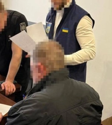 Передавав квартири померлих "потрібним" людям: ексголову райсуду на Київщині судитимуть за аферу на 3,9 млн грн. ФОТО
