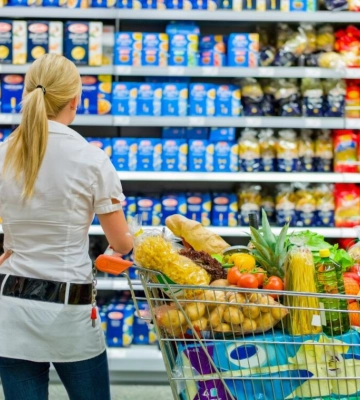 Эксперт предположил, насколько могут подорожать продукты из-за ударов по логистике торговых компаний