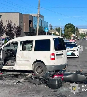 Внаслідок ДТП у Звягелі постраждала 55-річна жінка та загинув 32-річний чоловік, - поліція Житомирщини