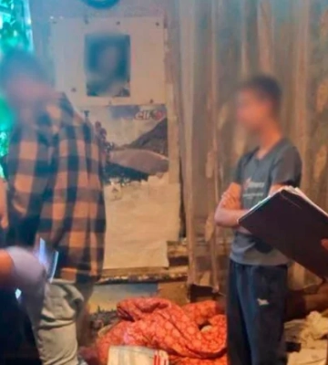 На Подолі неповнолітні напали на двох жінок через неприязнь до безхатьків