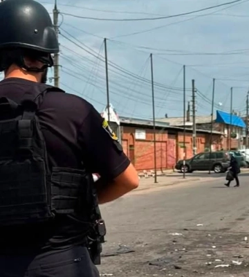 Росіяни вдарили по ринку у Слов’янську: 4 поранених