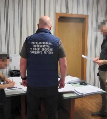 Более 16 млн "боевых" без участия в боях: подозрение предъявлено военному чиновнику на Львовщине