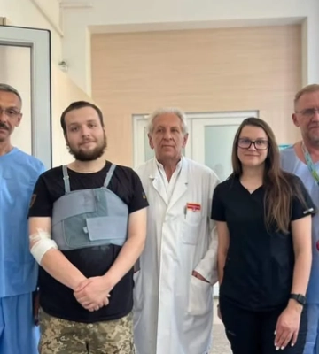 75 минут без кровообращения: во Львове спасли 23-летнего добровольца из США