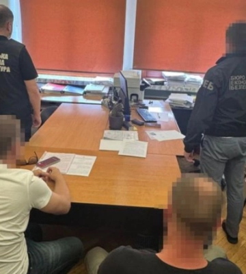 Львів'янин постане перед судом за незаконне перевезення техніки Apple на 35 млн гривень