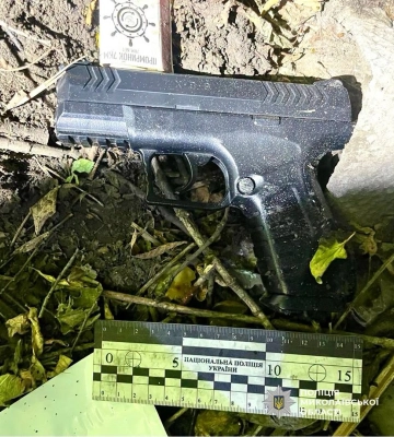 На Миколаївщині повідомлено про підозру підлітку, який з травмату влучив в око 15-річній дівчині