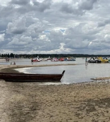 Славетні озера українського Полісся обміліли. Науковець пояснив, чому винен Лукашенко