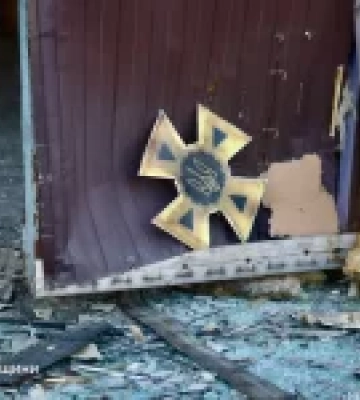 У Херсоні російські БпЛА вдарили по підрозділу ДСНС, пошкоджено техніку