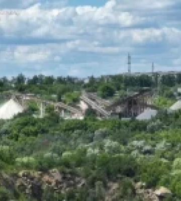 Сімом учасникам схеми незаконного видобутку граніту на Кіровоградщині повідомлено про підозру