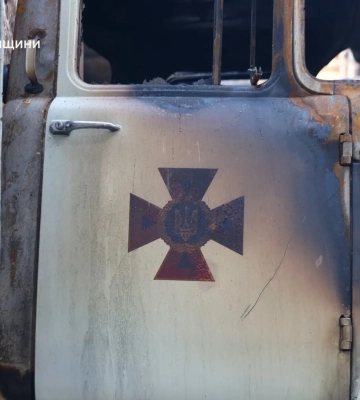 Російські дрони вночі атакували підрозділ ДСНС у Херсоні
