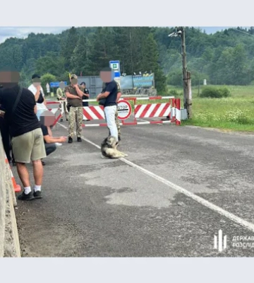 Во Львовской области задержали майора Нацгвардии, который вёз троих военнообязанных к границе со Словакией