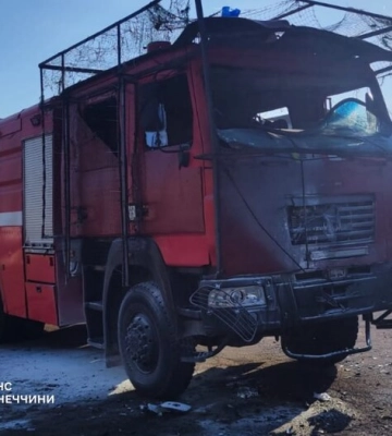 Рашисти повторно атакували дроном рятувальників у Краматорську — є пошкодження (, )