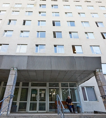 КГЦ: Усі харківські лікарні мають захистити бронеплівкою