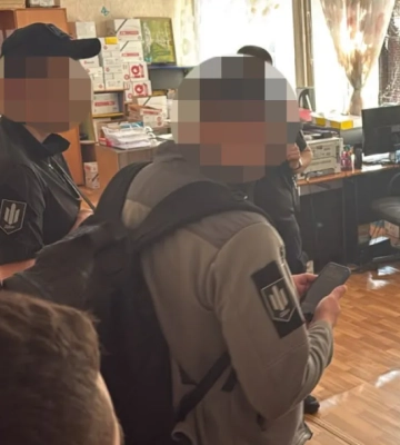 Собирал "дань" с подчиненных: ГБР задержало начальника полиции охраны на Днепропетровщине