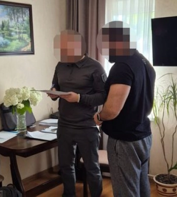 ДБР: затримано начальника підрозділу поліції охорони на Дніпропетровщині за збір "данини" з підлеглих