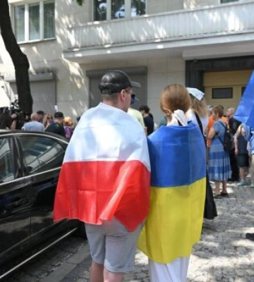 67% поляків вимагають депортації: українських чоловіків без роботи вишлють із Польщі