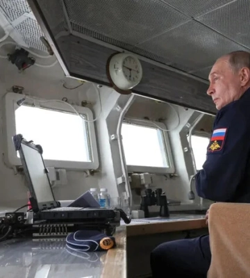 Путін уперше відвідав острів, який Японія вважає своєю територією