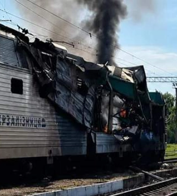 Россия цинично ударила "Шахедом" по локомотиву пассажирского поезда в Одесской области: есть жертвы