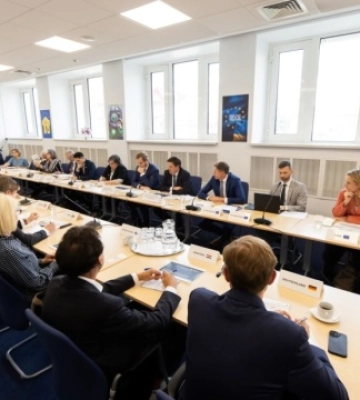 Україна закликає ЄС створити спільний механізм підтримки аграріїв: обстріли портів загрожують експорту