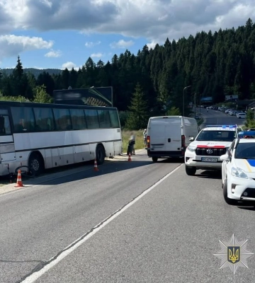 На Львівщині автобус збив велосипедиста: постраждав 28-річний чоловік, - ФОТО