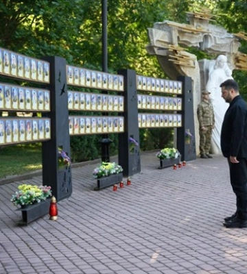 Зеленський прибув із візитом в Івано-Франківськ