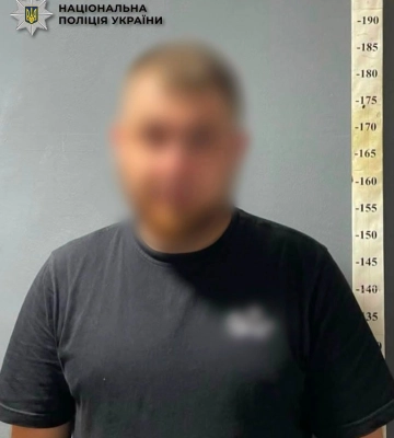 У Києві повідомлено про підозру затриманому, який з пістолета поранив товариша